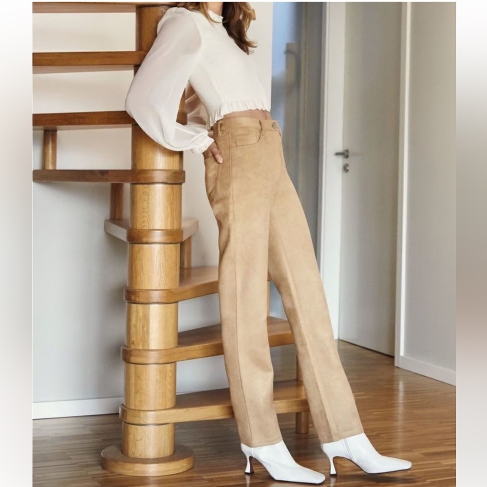 Aritzia Wilfred Melina Faux Suede Pants Tan Size 4 Western Chic Textured